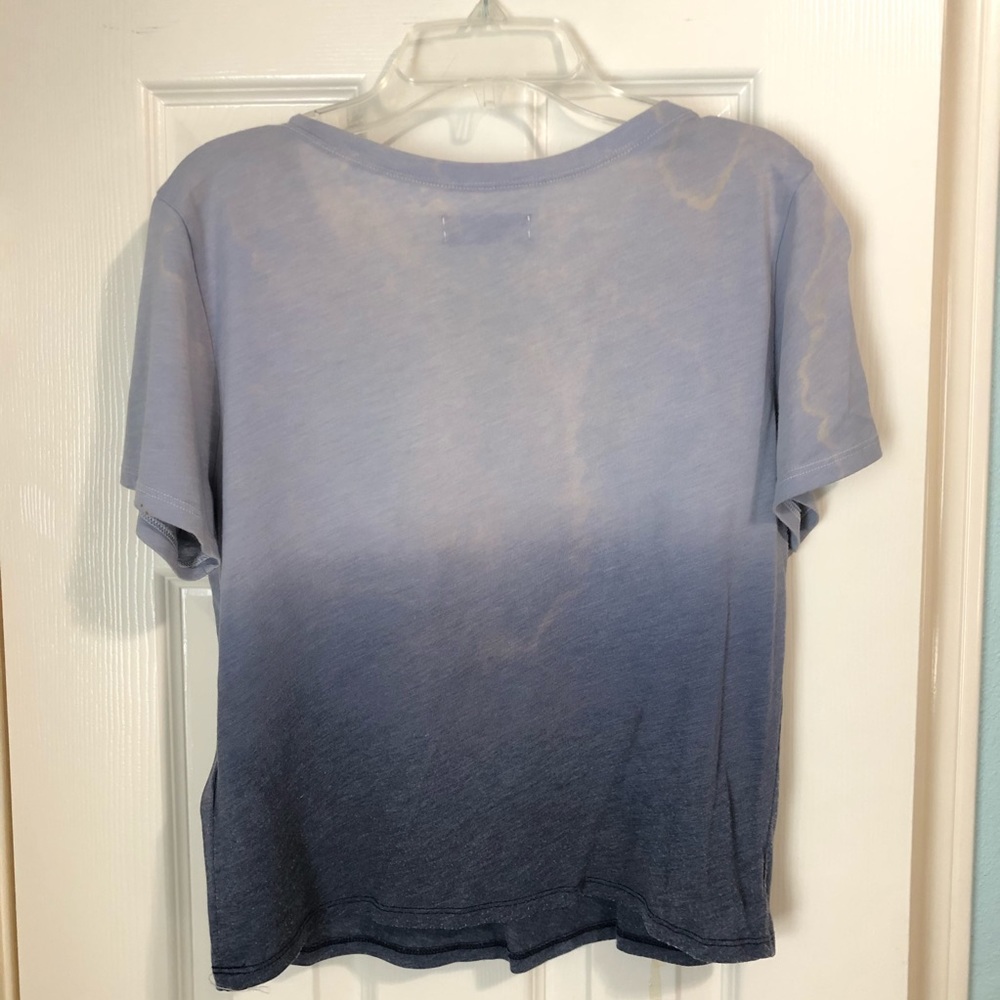 Hollister Lightweight T-shirt Medium - Picture 2 of 6